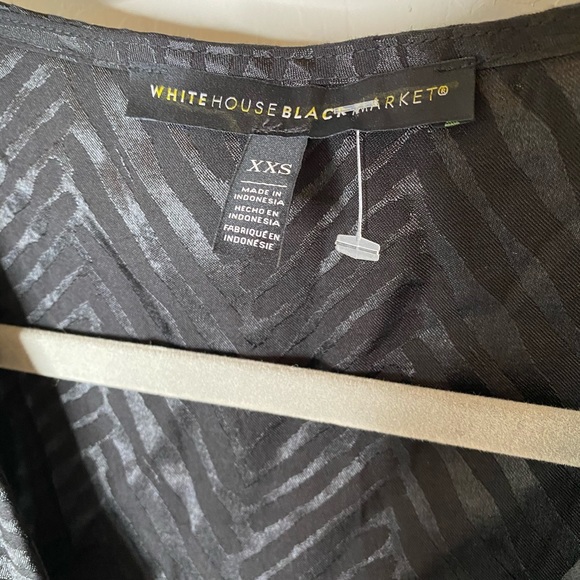 White House black market surplice satin top New - Picture 8 of 9